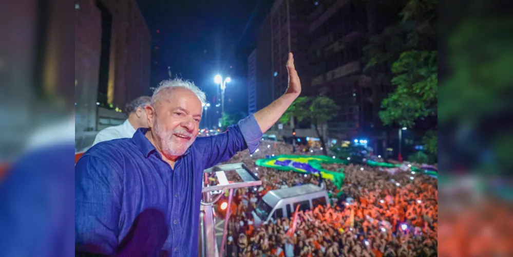 Lula na Avenida Paulista, em São Paulo.