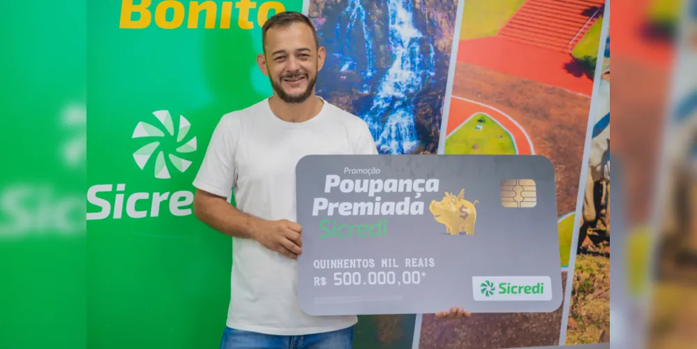 Investindo na poupança, o associado Sandro Costa foi contemplado com o prêmio de R$ 500 mil, sorteado em outubro