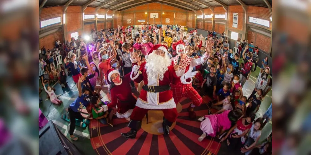 O espetáculo “O Natal mágico do Palhaço Picolé” conta com um calendário repleto de ações