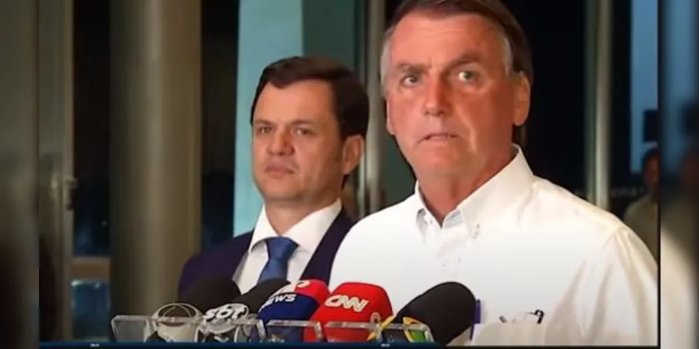 Jair Bolsonaro (PL), candidato à reeleição, fez um pronunciamento para a imprensa hoje à noite