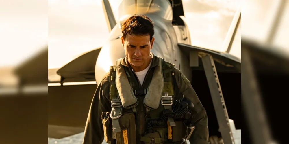O filme conta com o retorno Tom Cruise no papel principal, acompanhado de Miles Teller, Glen Powell, Jon Hamm, Val Kilmer, Jennifer Connelly e Ed Harris