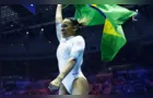 Brasileira Rebeca Andrade é campeã mundial de ginástica