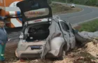 Acidente entre carro e caminhão deixa seis vítimas