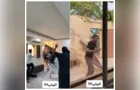 Torcedor da Arábia Saudita arranca porta comemorando gol