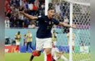 Mbappé decide contra Dinamarca e França é a 1ª classificada
