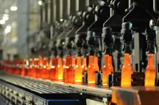 Unidade terá capacidade de produzir mais de 1,3 milhão de garrafas de vidro por dia