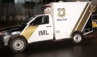 A Polícia Criminalística foi acionada e o corpo foi recolhido pelo IML