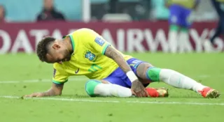 Neymar ainda acordou com inchaço no tornozelo e fará exames