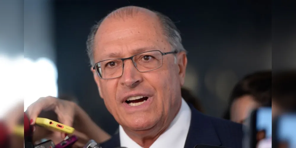 Alckmin assume Ministério de Indústria, Comércio e Serviços
