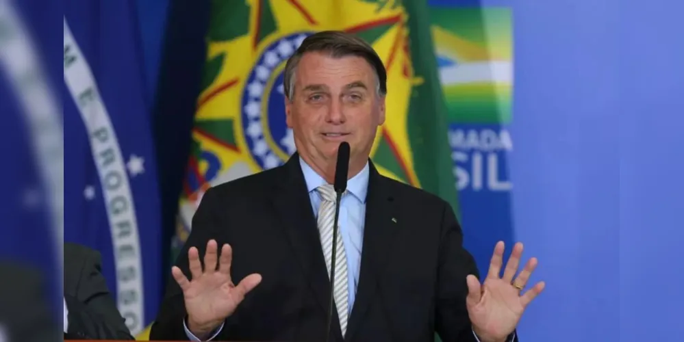 Deputado aciona Justiça para impedir viagem de Bolsonaro a Miami