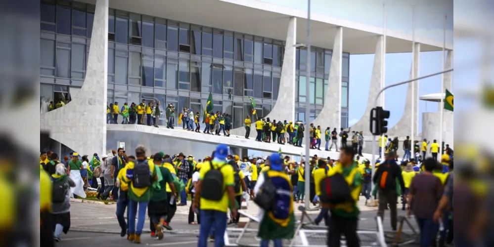 Atos antidemocráticos foram registrados em Brasília no último domingo