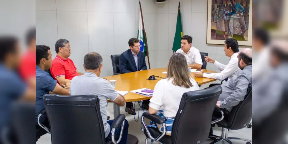 Os dados iniciais do Censo e as demandas oriundas dele foram tema de reunião do secretário do Planejamento, Guto Silva, com o superintendente estadual do IBGE, Elias Ricardo.