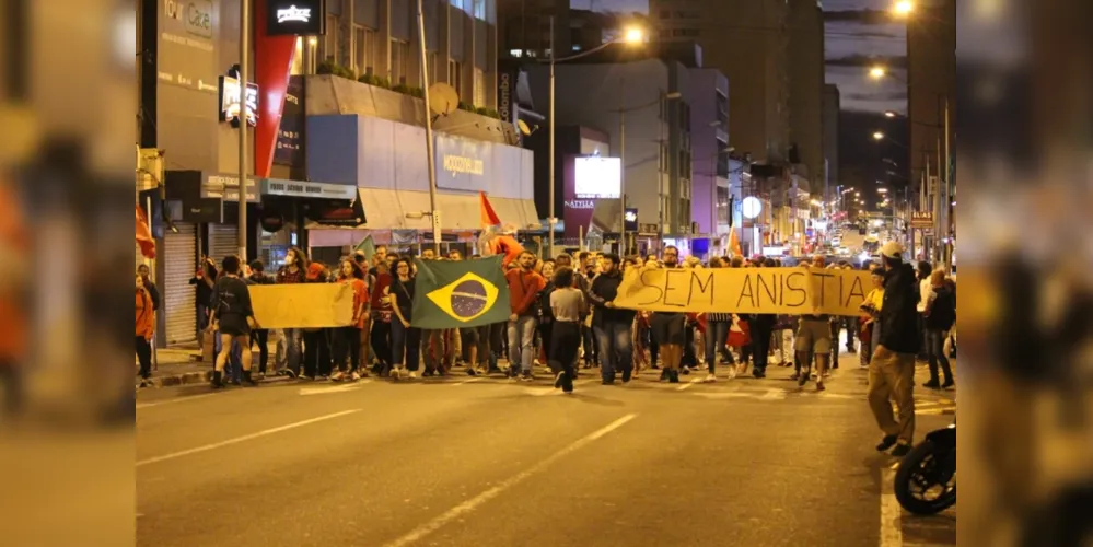 'Sem Anistia' foi uma das manifestações mais vistas no evento em Ponta Grossa