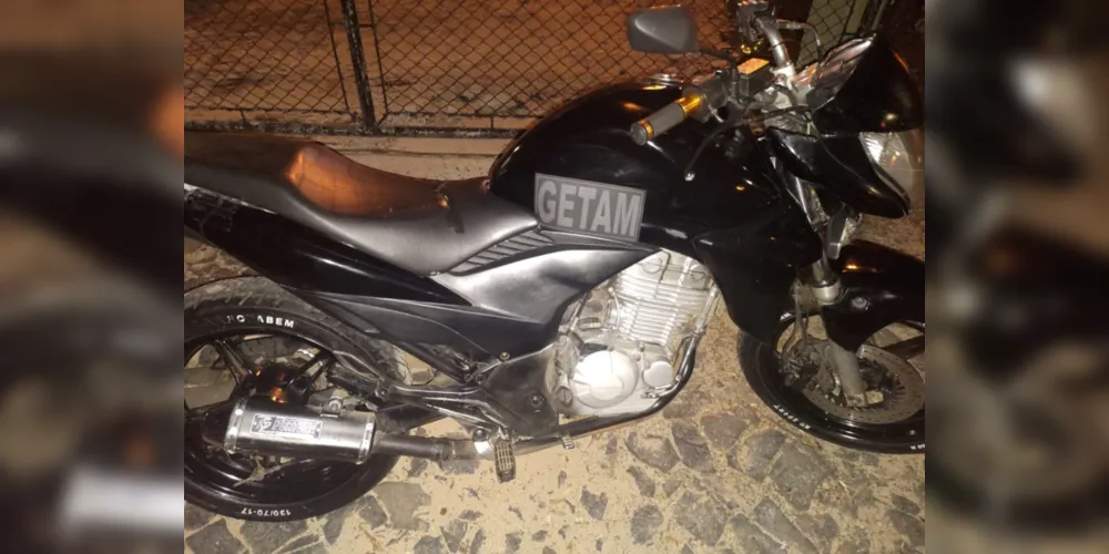 GCM recuperou a moto na noite desse sábado (21)