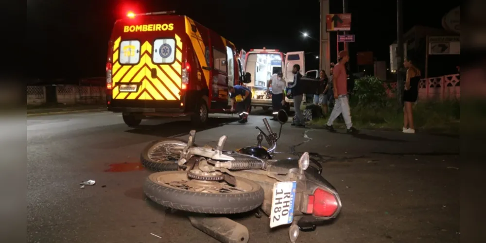 Motociclista seguia no sentido Uvaranas da avenida quando foi atingido