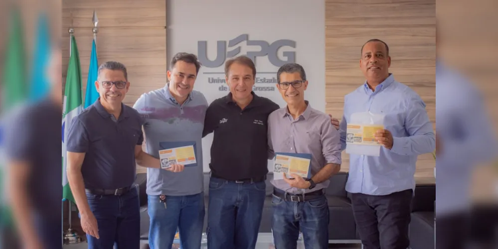 UEPG recebeu o gerente industrial da empresa Cargill, João Antônio Santos Lima Junior.
