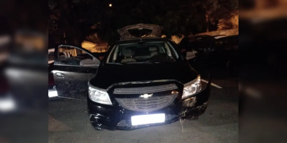 Veículo que estava com o suspeito foi roubado em Campo Largo