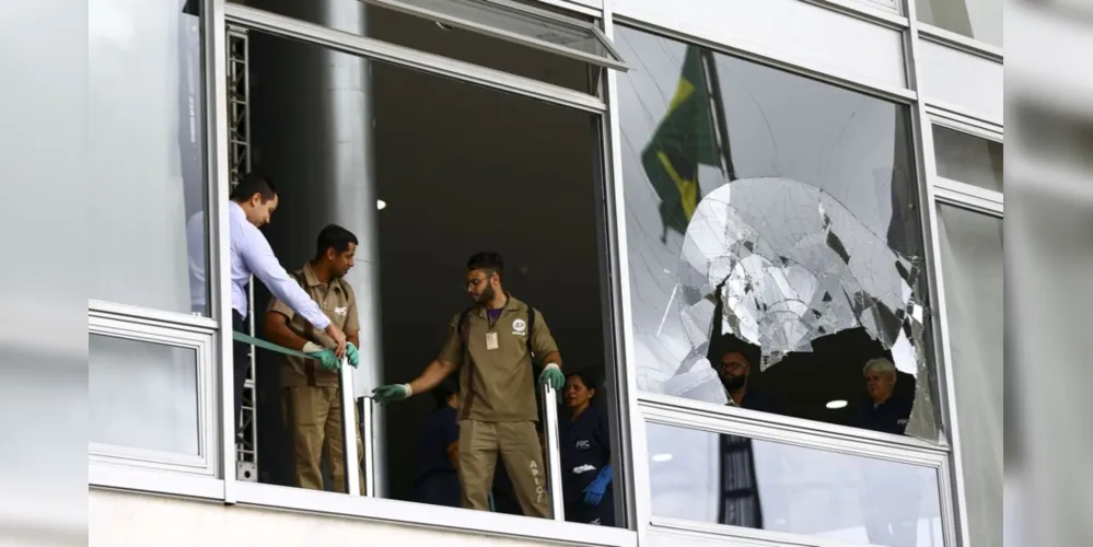 Alvos são os responsáveis por pagar o fretamento de ônibus para levar terroristas a Brasília