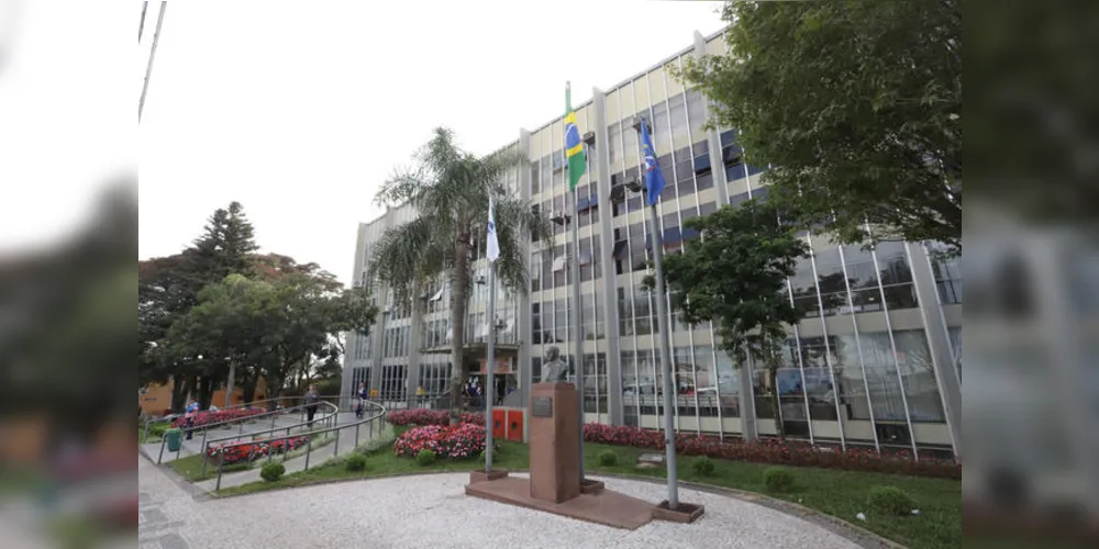 A prefeitura de Ponta Grossa irá seguir o piso nacional anunciado pelo MEC.