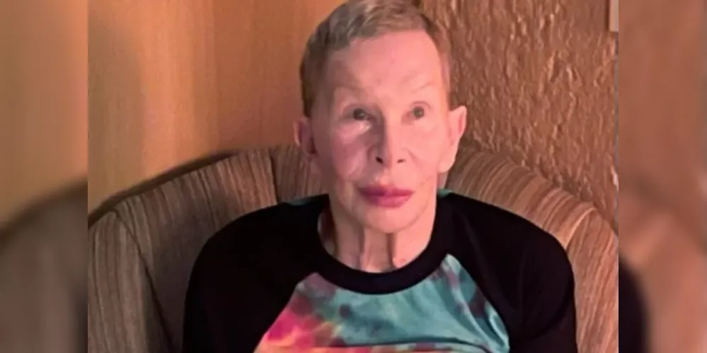 Após lutar contra um câncer de pulmão diagnosticado em 2021, Rita Lee, de 75 anos, deu entrada no Hospital Israelita Albert Einstein