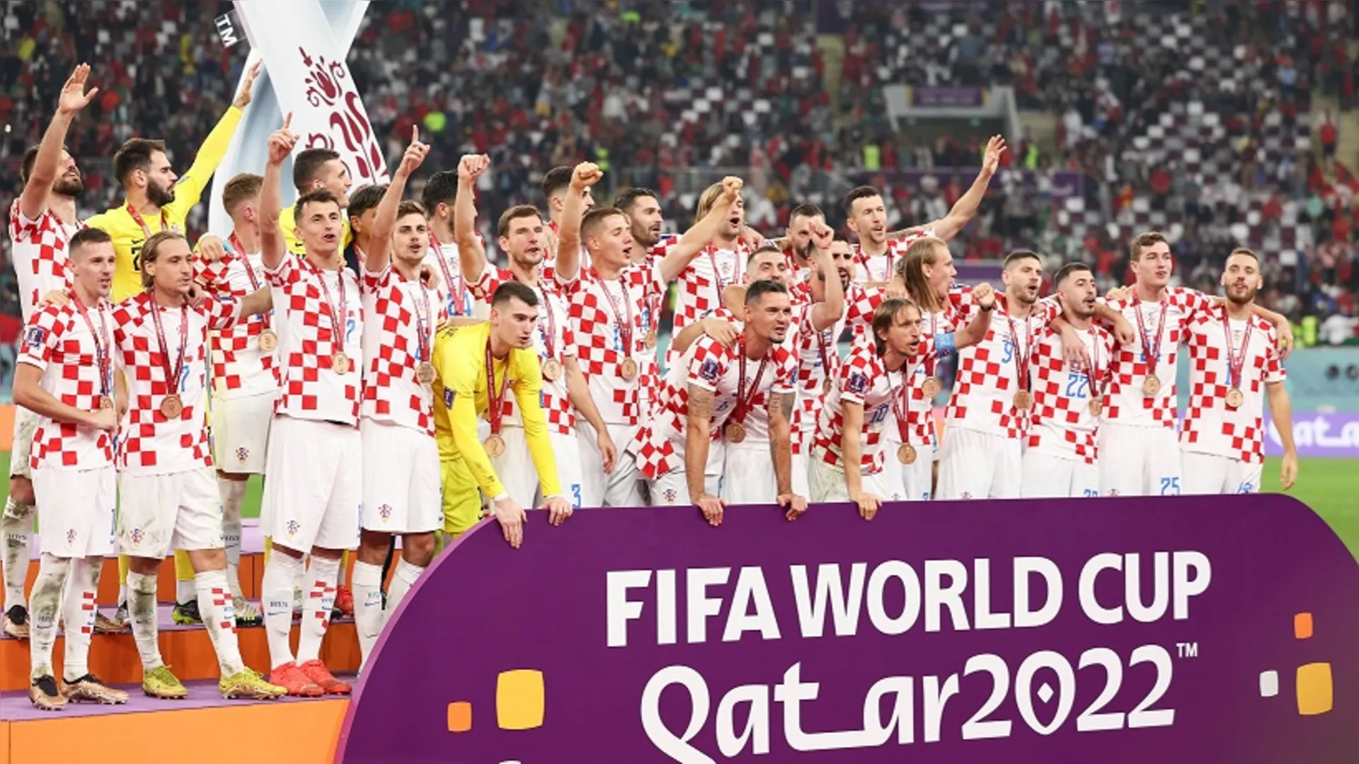França goleia Croácia na final e é bicampeã da Copa