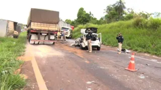 O acidente envolveu seis carros de passeio e cinco veículos de carga