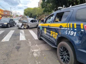 Motorista de um Fiat Palio atingiu outros três veículos