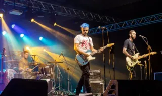 A banda curitibana Hitmen apresenta o especial Coldplay neste sábado no Baviera