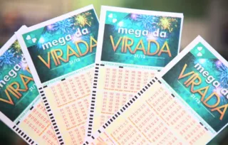 As apostas podem ser feitas nas casas lotéricas e de forma online até às 17h deste sábado (31)