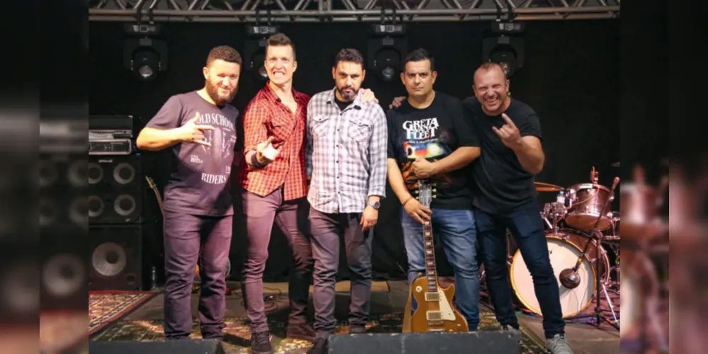A banda Armação Ilimitada se apresenta com DJ Frank nesta sexta no Baviera