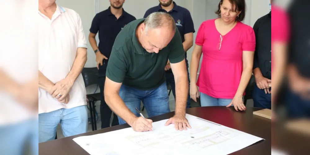 Prefeito Osnei Stadler assinou a ordem de serviço referente ao projeto na terça-feira (7)