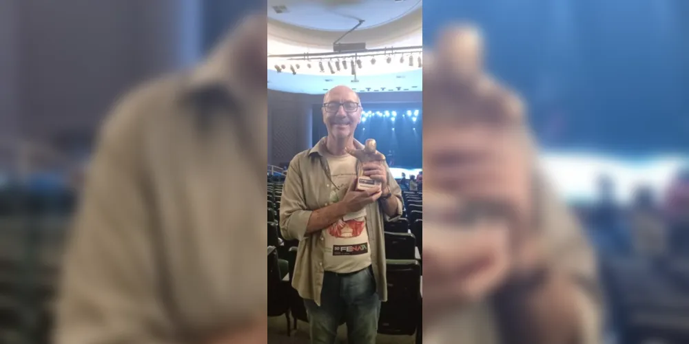 O projeto é coordenado pelo ator profissional e professor de teatro, Daniel Frances.