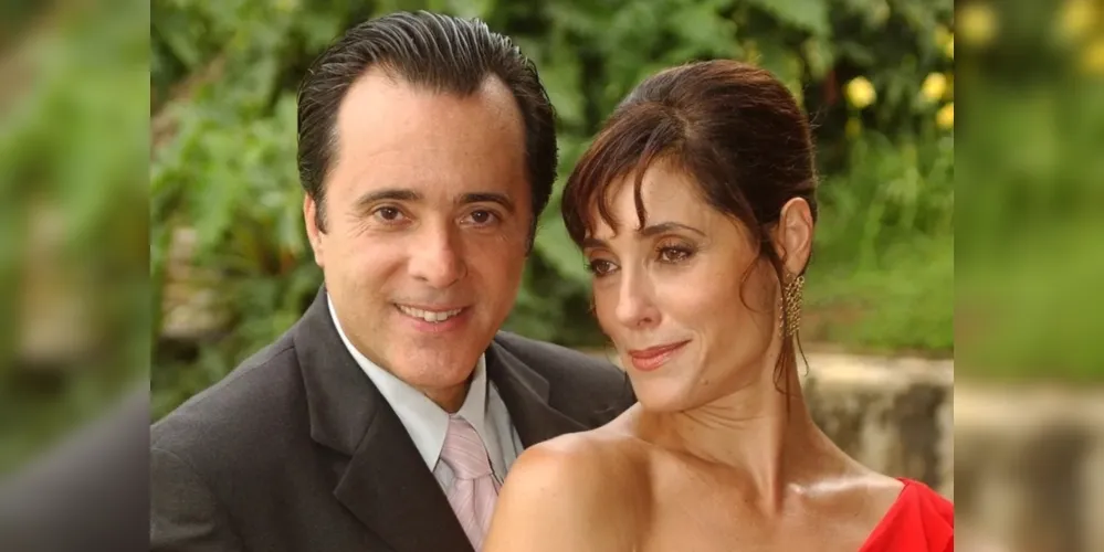 Helena (Christiane Torloni) e Téo (Tony Ramos) são casados, em Mulheres Apaixonadas