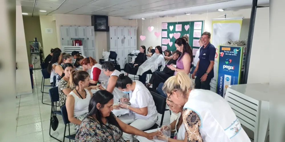 As atividades foram realizadas em parceria com o SOS de Ponta Grossa e o Colégio Estadual Elzira Correia de Sá.