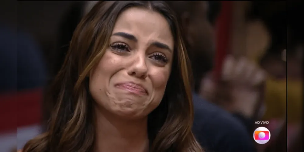 Key Alves chora após ser eliminada no oitavo Paredão