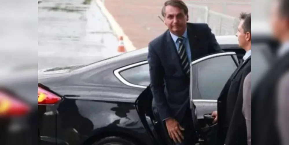 Jair Bolsonaro (PL) deixou a sede da Polícia Federal (PF) às 17h40 desta quarta-feira (5)