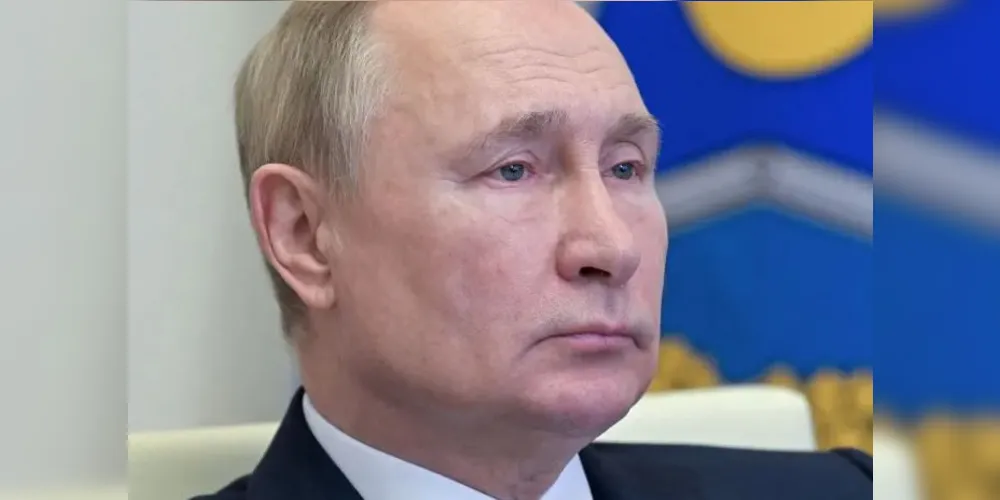 Vladimir Vladimirovich Putin é alegadamente responsável pelo crime de guerra