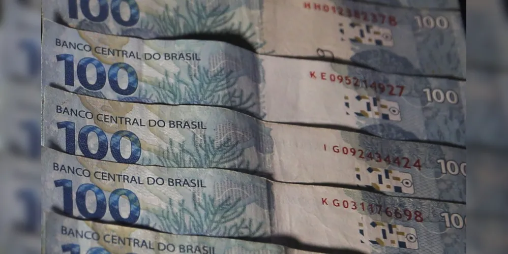 Imagem ilustrativa da imagem Bancos públicos e privados suspendem crédito consignado no INSS