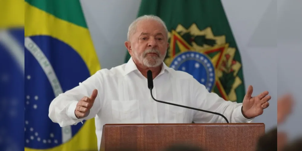 Lula também se comprometeu a aprovar a isenção do pagamento do imposto de renda para quem ganha até R$ 5 mil mensais, até 2026