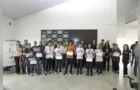 Prefeita de PG entrega medalhas aos alunos do Clube da Robótica