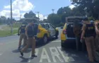 Dupla furta carro, causa acidente e é presa com drogas em PG