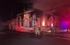 Hotel pega fogo e proprietário é salvo das chamas no Centro de PG