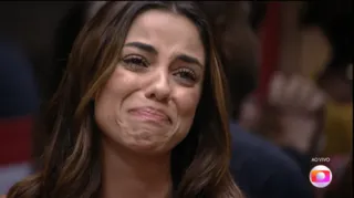 Key Alves chora após ser eliminada no oitavo Paredão
