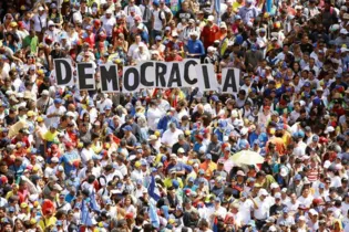 Brasil está, no momento, há mais de 30 anos no regime democrático