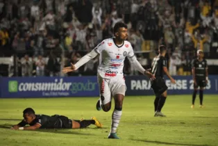 Jogador foi destaque do Fantasma e artilheiro do time no Campeonato Paranaense com sete gols