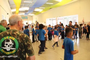 A escola atende crianças das vilas Lagoa Dourada, Londres, Costa Rica 1 e Panamá