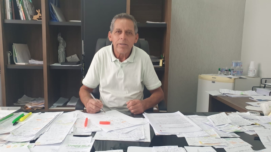 O prefeito Ary Mattos (União) atualizou a situação de projetos importantes voltados para o desenvolvimento da cidade