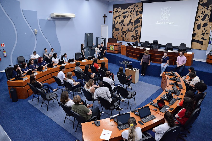 Os vereadores jovem de Ponta Grossa irão discutir e deliberar de maneira simulada proposições