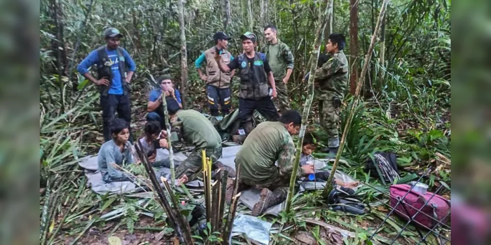 Os menores foram resgatados por tropas do Exército na fronteira dos departamentos de Caquetá e Guaviare