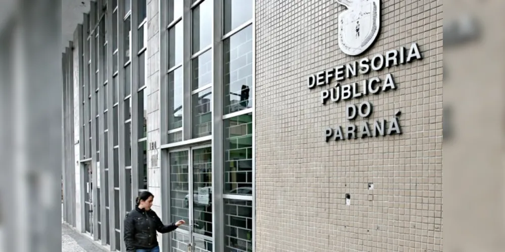A sede da DPE-PR em Ponta Grossa fica na Rua Doutor Leopoldo Guimarães da Cunha, número 300